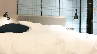 【小宝寻花】约了个白衣清纯甜美妹子，舌吻互摸口交上位骑乘抽插猛操