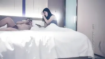 【赵总寻花】非常好说话的黑丝美女，搞完一炮意犹未尽，休息一会再战一轮，一次颜射一次口爆