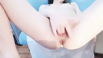 【网红主播】极品白虎福利姬大屌自慰抽插无毛白虎