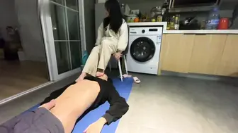 【真实约拍高价购买洛丽塔少女足交】啊啊我踩死你，让你爽