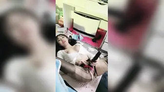 极品粉嫩萝莉 反差萝莉裸体自拍发骚1