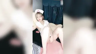 清纯系天花板极品小萝莉 ，全套护士情趣装