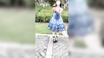 ｜最新流出反差萝莉｜推特网红百变COSER叛逆情侣 公园露出楼道啪啪内射