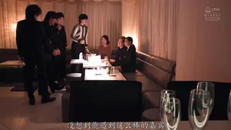 ADN-706 [中文字幕] 一击必杀手册！沉迷于巨乳朴素熟女的赊账监禁调教 - 白峰郁美