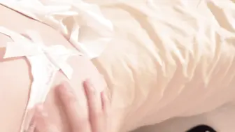 清纯甜美小萝莉水嫩蝴蝶逼淫水又多又紧！