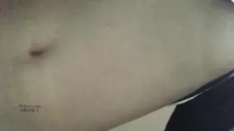网红爆料某知名陪玩主播姐弟乱伦注意听对白小骚货！