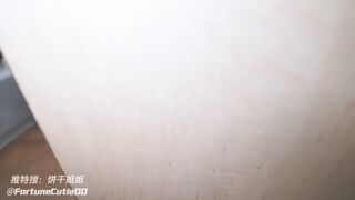饼干姐姐 厕所